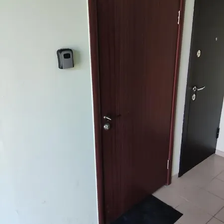 Daire Kooli 27 , Pärnu